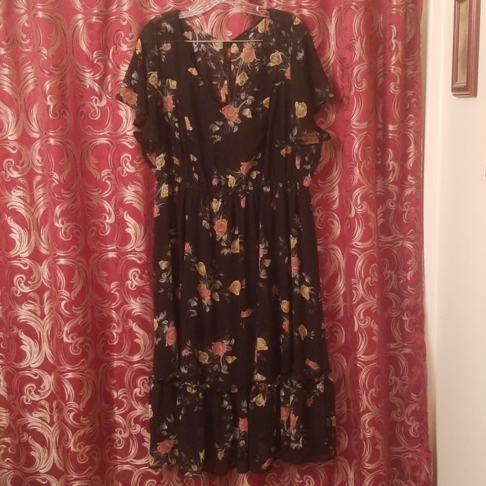 Torrid Black floral print dress